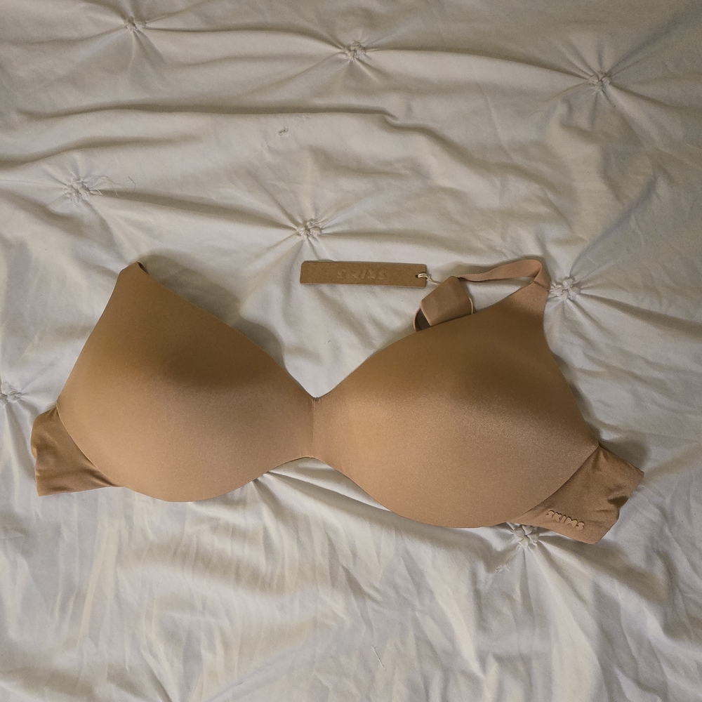 SKIMS Women's Ochre (Nude) Wireless Push Up Plunge Bra
